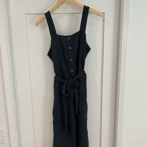 Everlane 100% linen jumpsuit